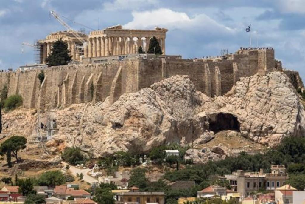 Staying Besides Acropolis! アテネ エクステリア 写真